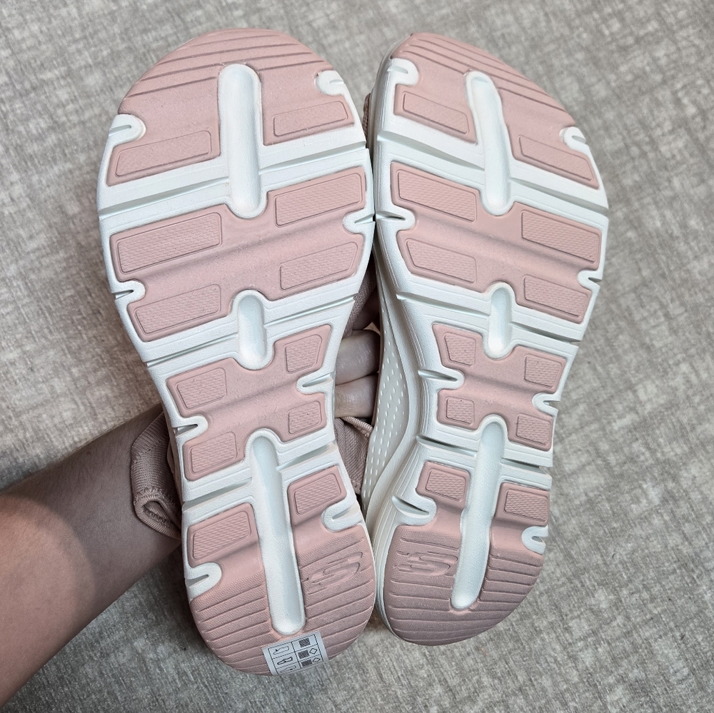 NWT Blush Sketchers Arch Fit Sandals Size 10 - Picture 4 of 6